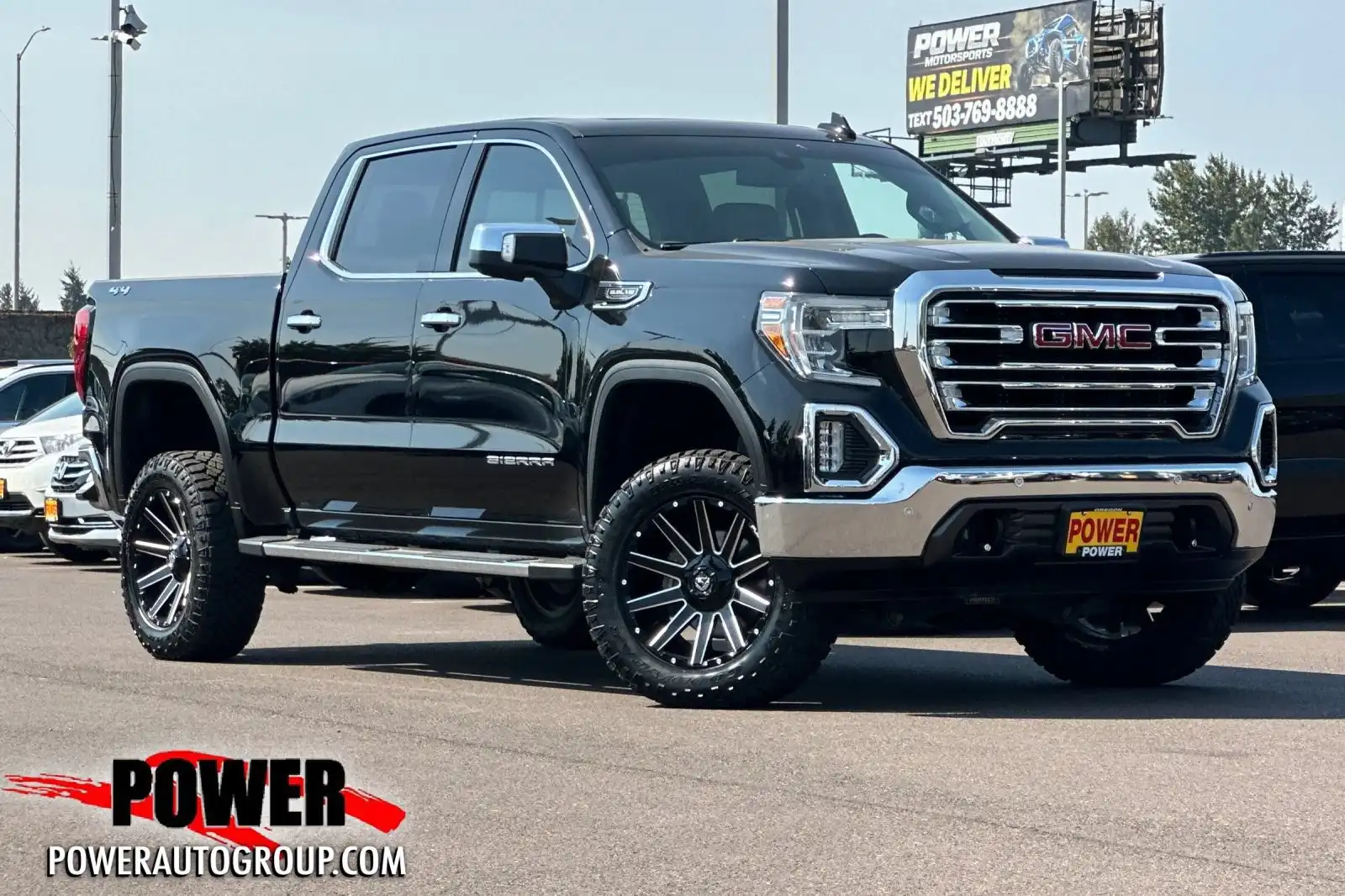 2019 GMC Sierra SLT 4WD Crew Cab Short Box's photo
