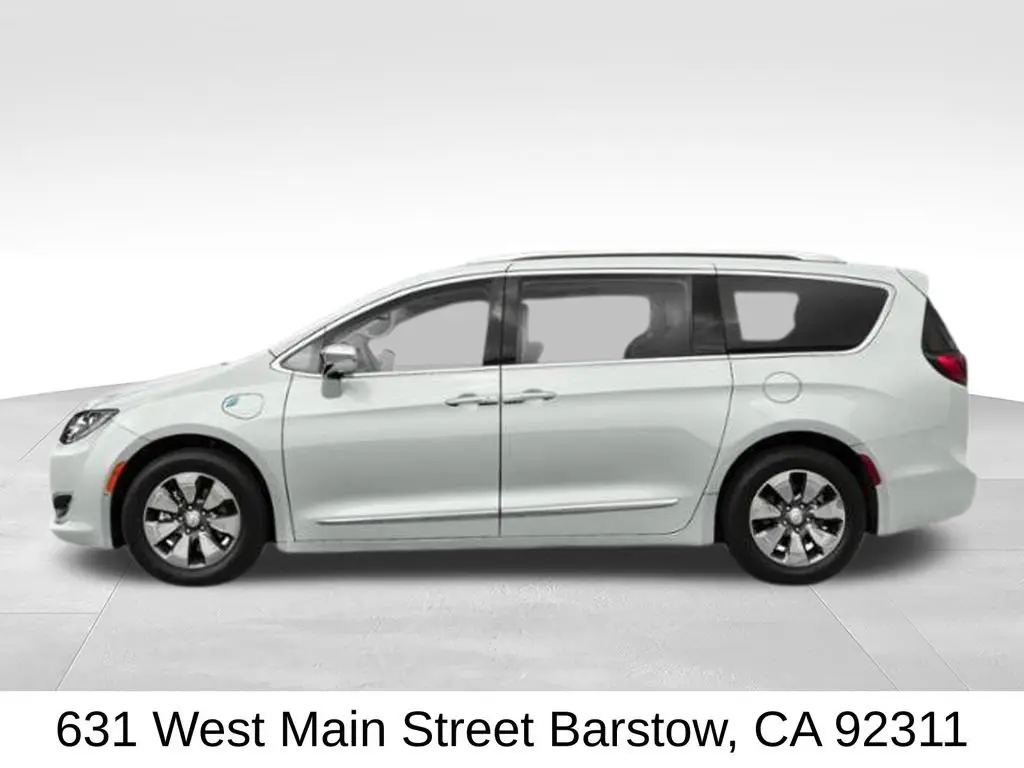 2020 Chrysler Pacifica Hybrid Touring L photo 3