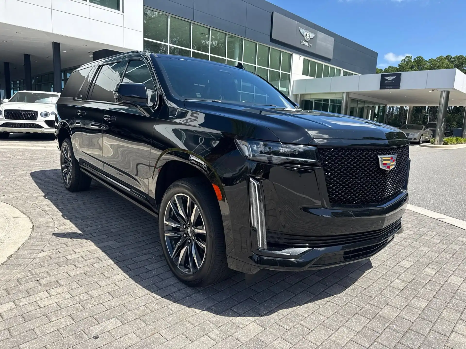 2022 Cadillac Escalade ESV Sport 4WD's photo