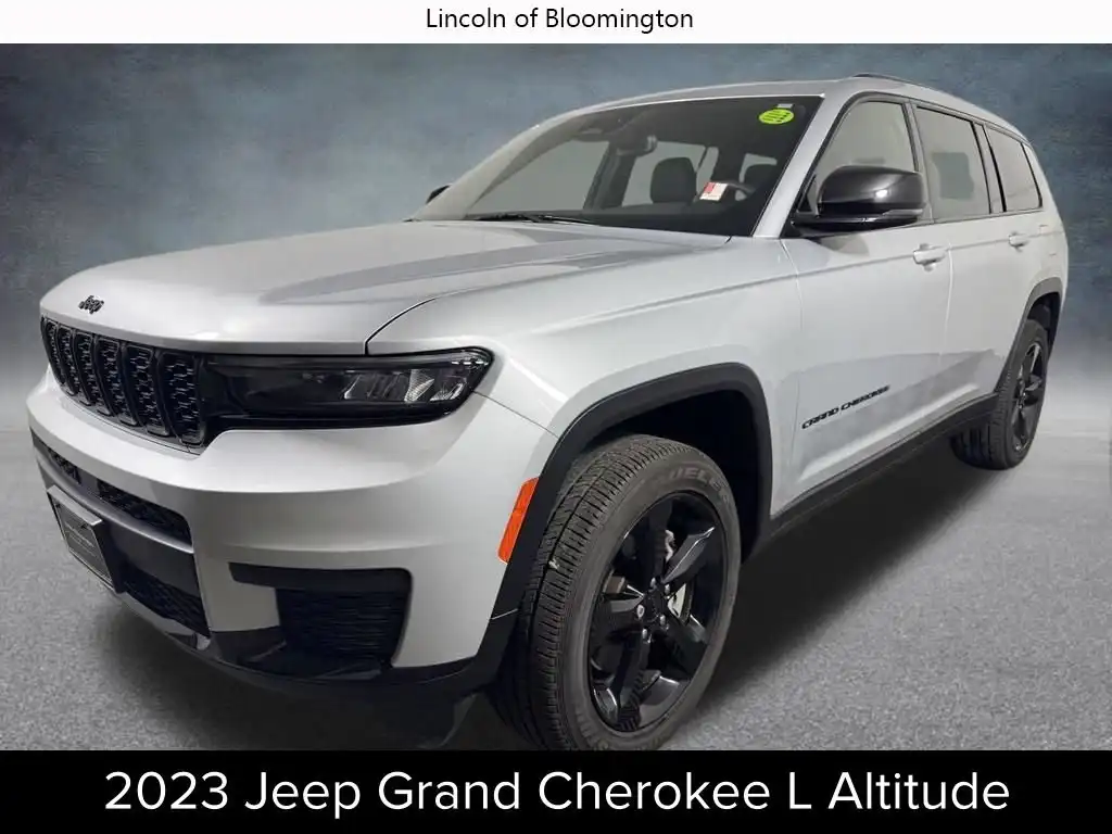 2023 Jeep Grand Cherokee L Altitude L's photo