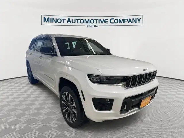 2023 Jeep Grand Cherokee L Overland 4x4's photo