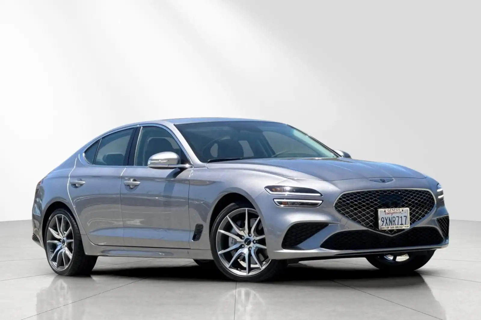 2026 Genesis G70 2.5T Standard's photo