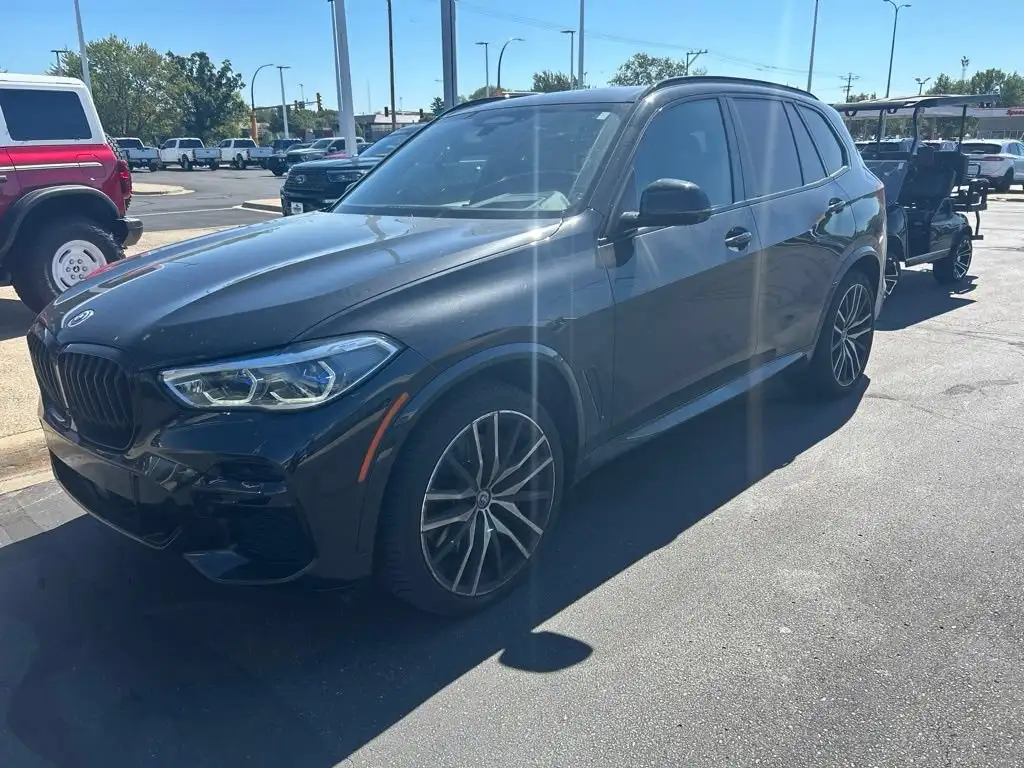 2022 BMW X5 M50i's photo