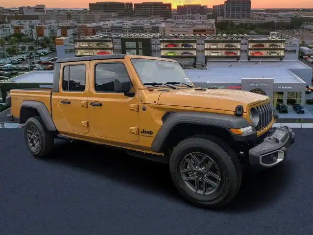 2026 Jeep Gladiator Sport S Auto's photo