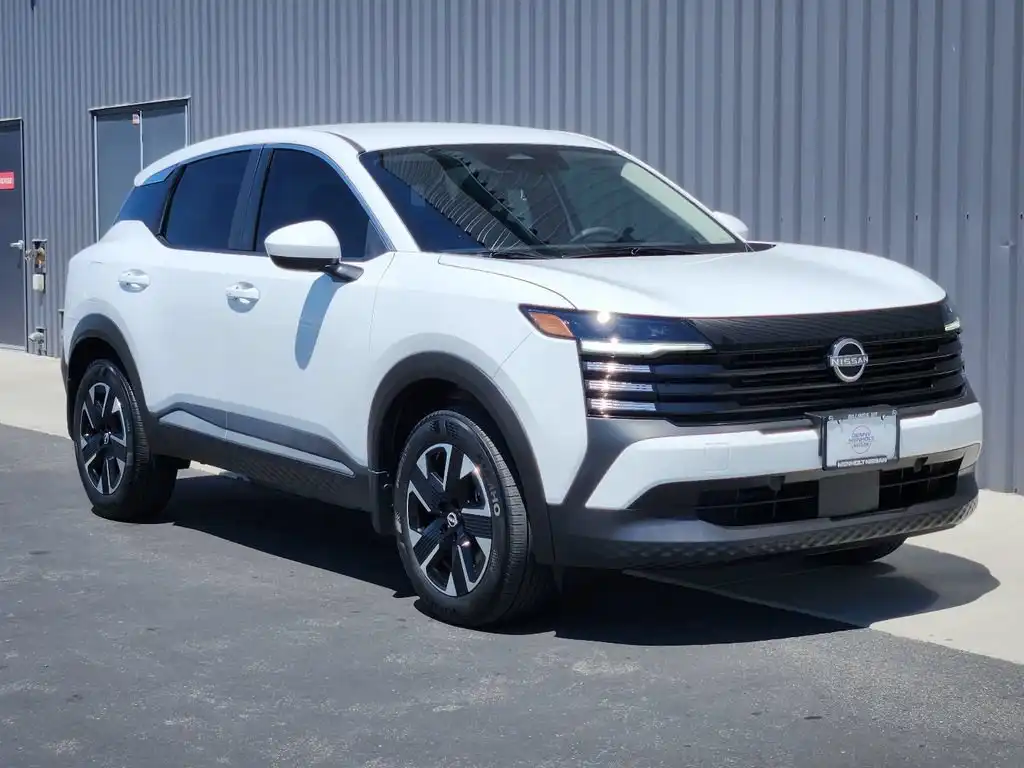 2025 Nissan Kicks 2.0 SV AWD's photo