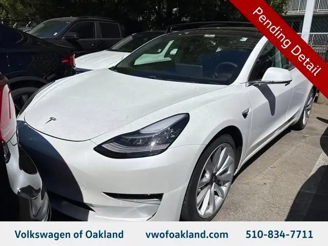 2018 Tesla Model 3 Long Range Dual Motor All-Wheel Drive's photo