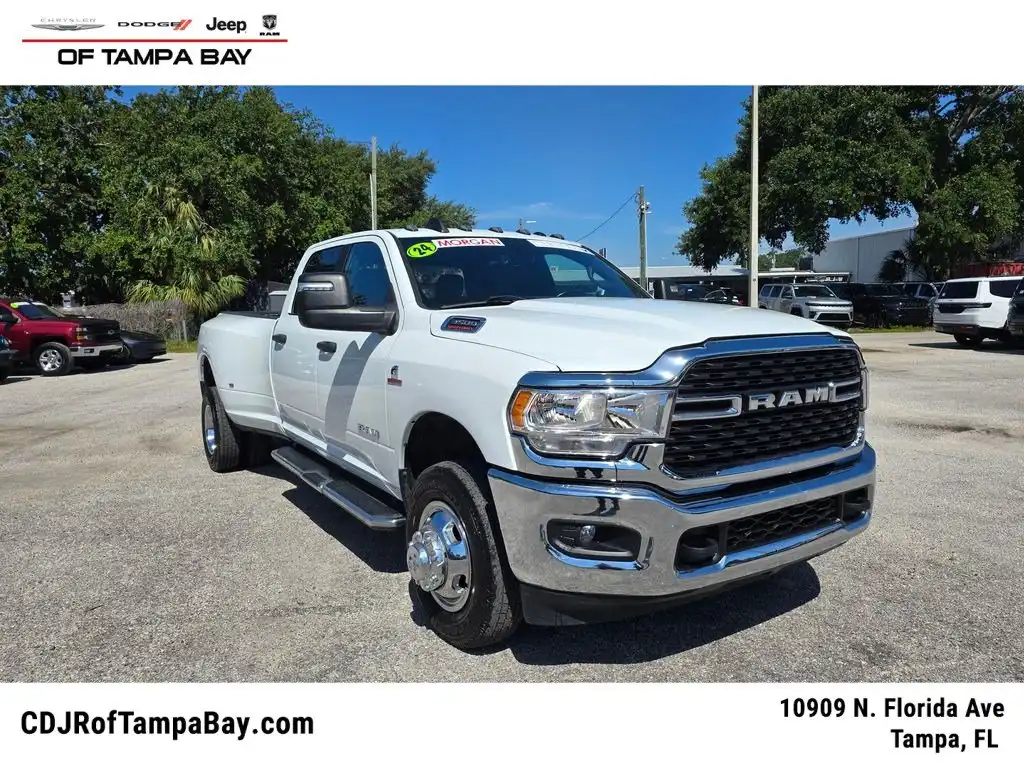 2024 RAM 3500 Big Horn 4X4 Crew Cab LWB's photo