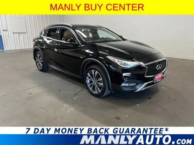 2018 INFINITI QX30 Premium AWD's photo