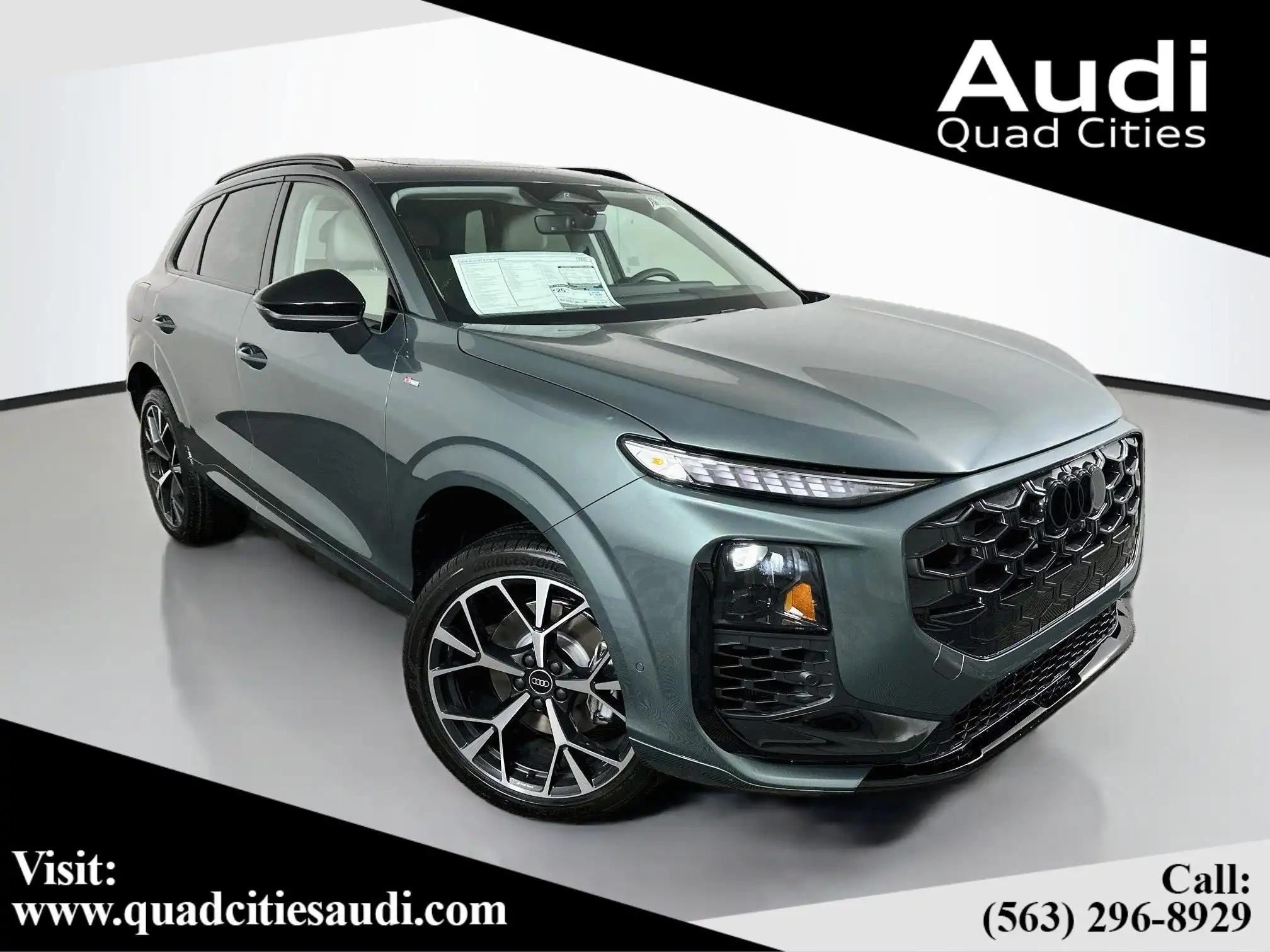 2026 Audi Q3 S line quattro's photo