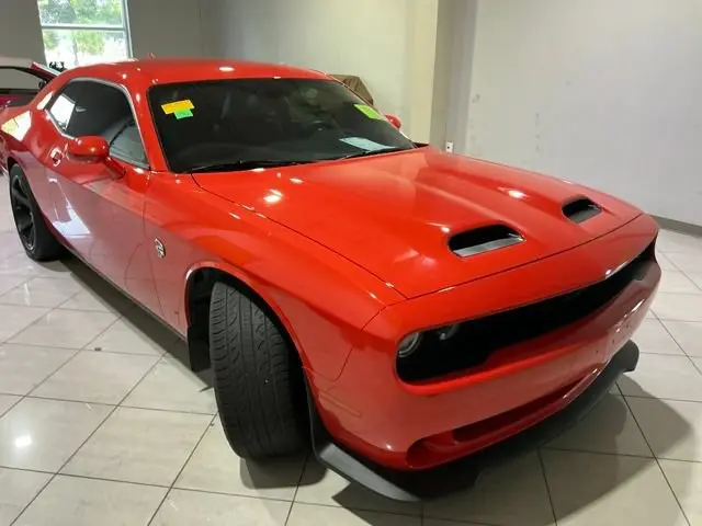 2021 Dodge Challenger SRT Hellcat photo 3