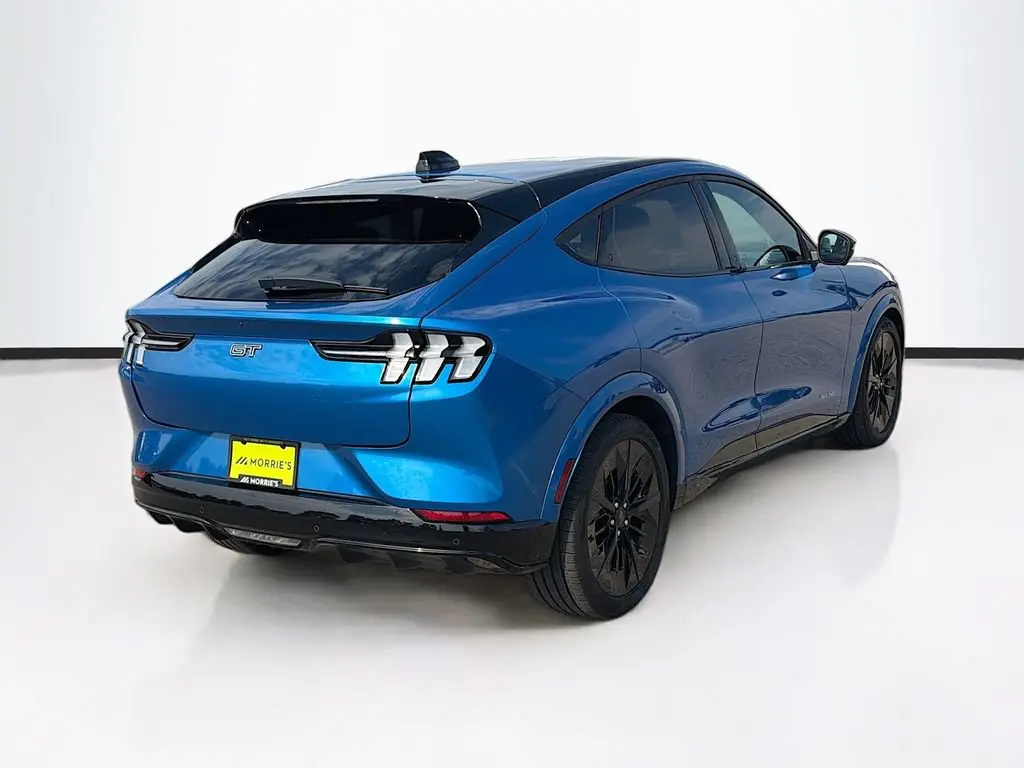 2025 Ford Mustang-Mach-e GT photo 5