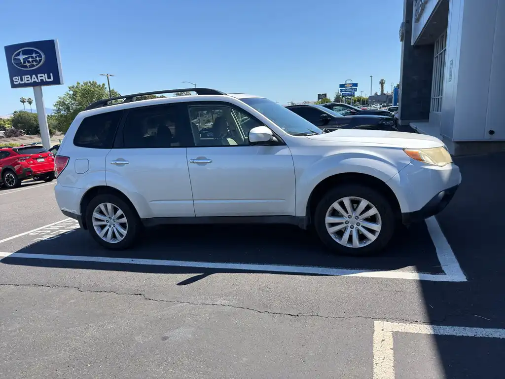 2013 Subaru Forester 2.5X Limited AT PZEV's photo