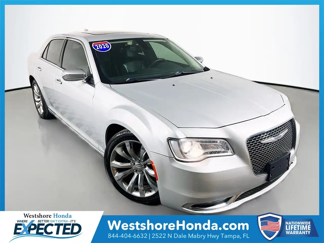 2020 Chrysler 300 Limited's photo