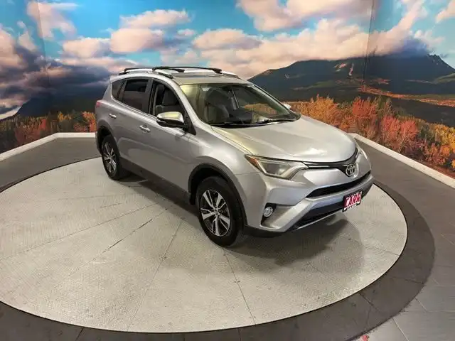 2016 Toyota RAV4 XLE AWD's photo