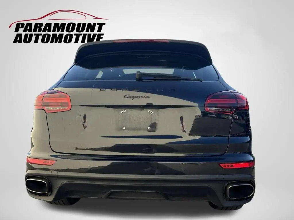 2017 Porsche Cayenne Platinum Edition photo 4