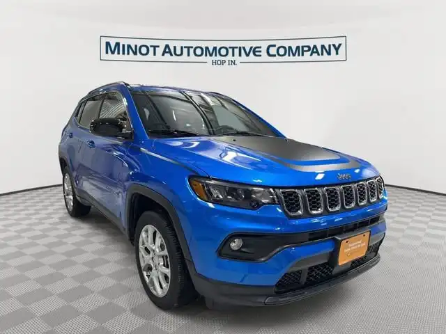 2024 Jeep Compass Latitude Lux 4WD's photo