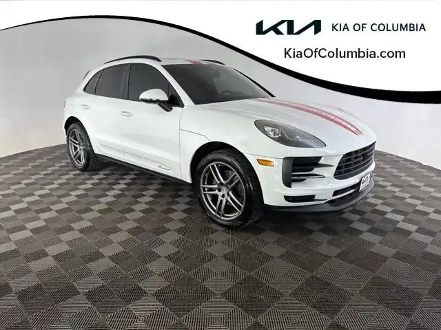 2020 Porsche Macan Base's photo