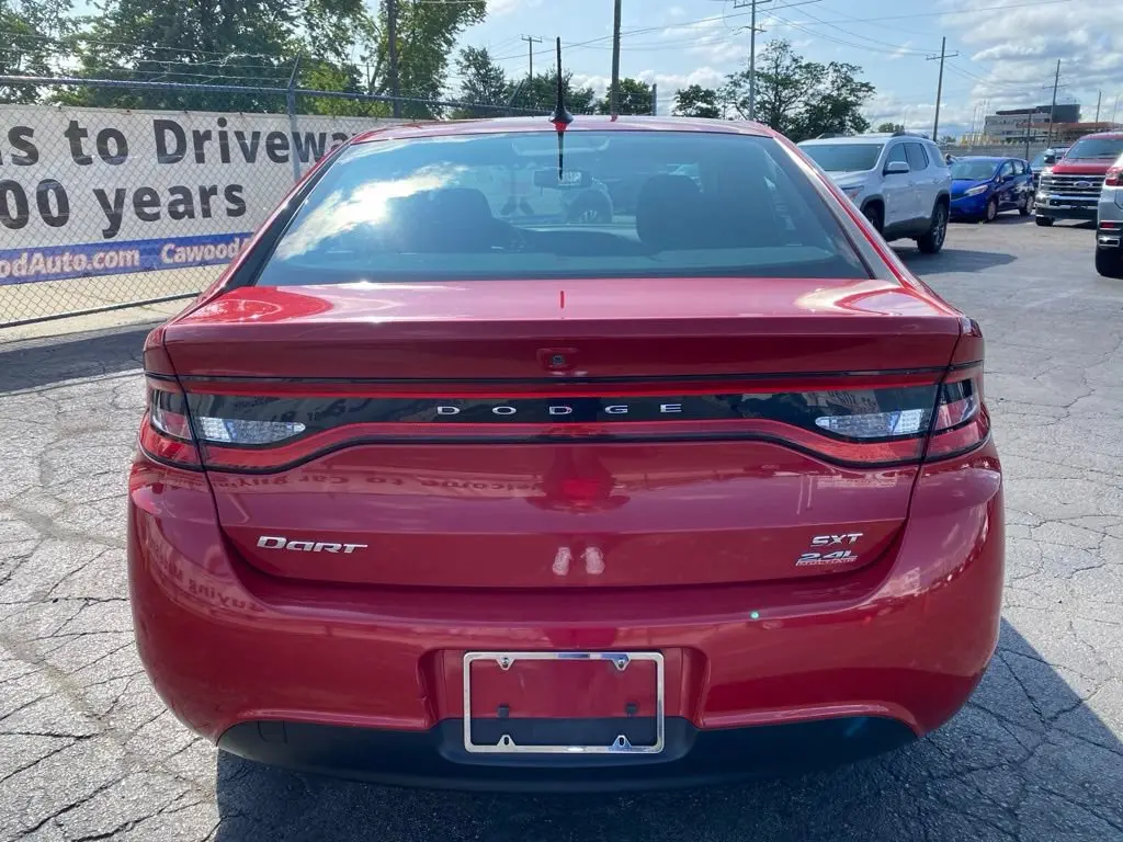 2014 Dodge Dart 2.4 SXT photo 3