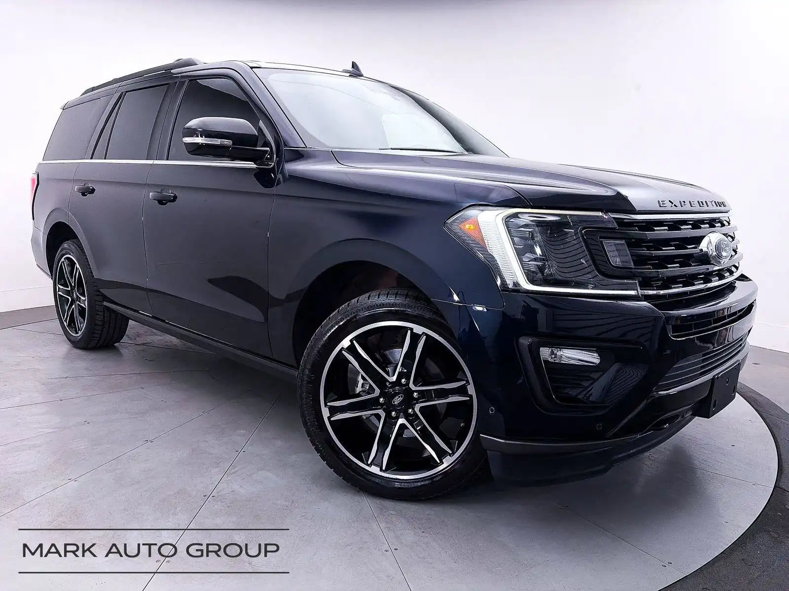 2021 Ford Expedition Limited 4WD's photo