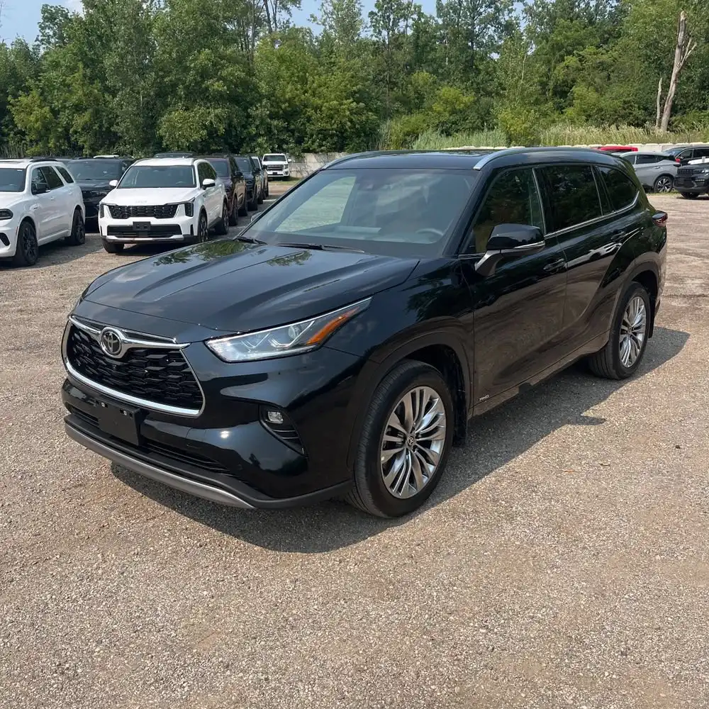 2026 Toyota Highlander Hybrid Platinum AWD's photo