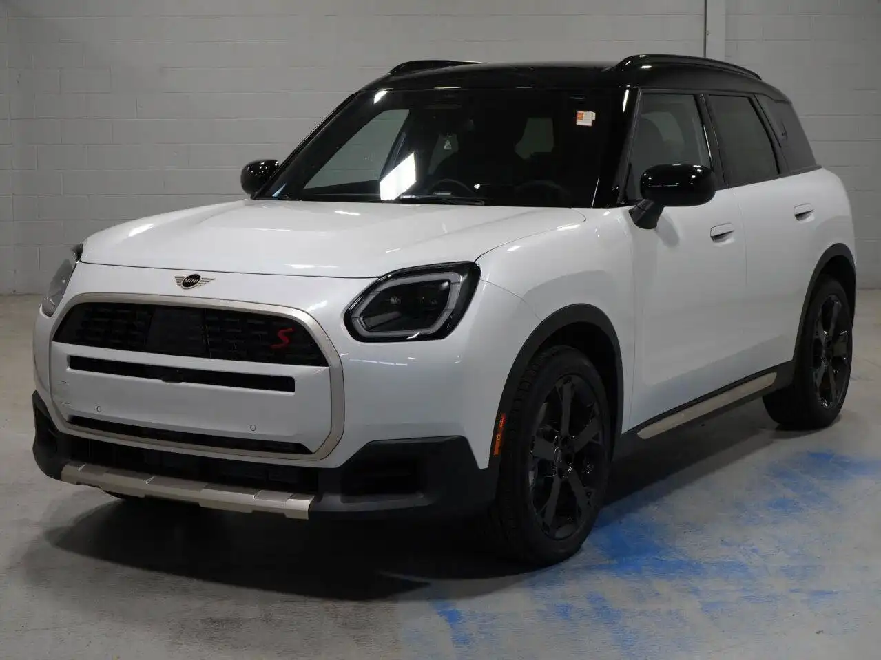 2027 MINI Countryman S ALL4's photo