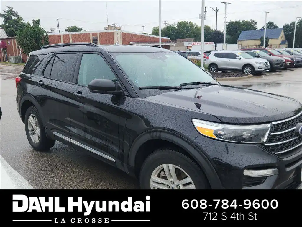 2021 Ford Explorer XLT 4WD's photo