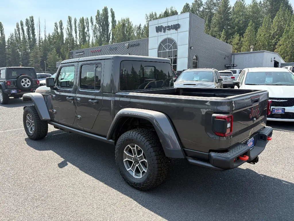 2026 Jeep Gladiator Mojave X Auto photo 4