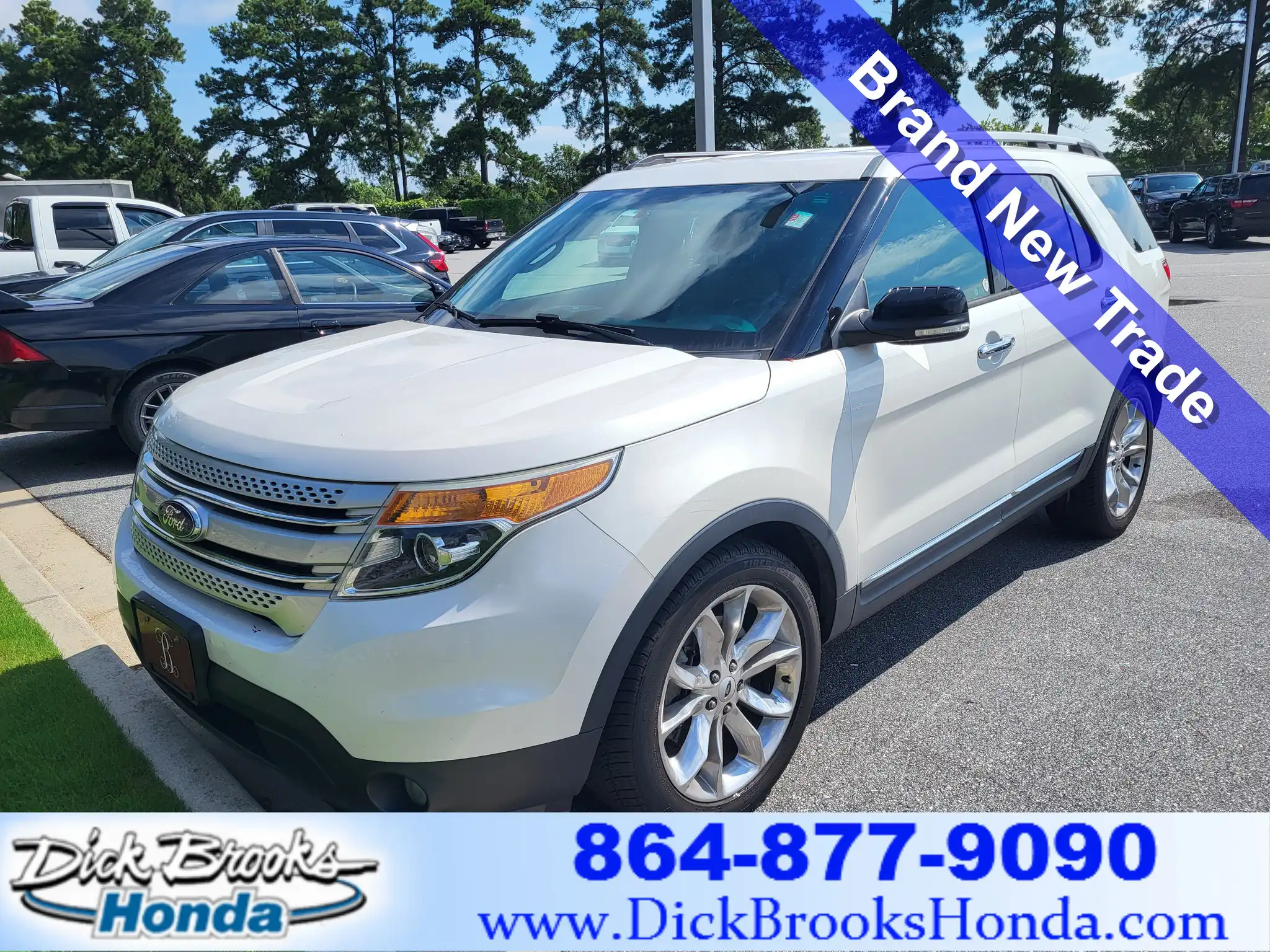 2015 Ford Explorer XLT's photo