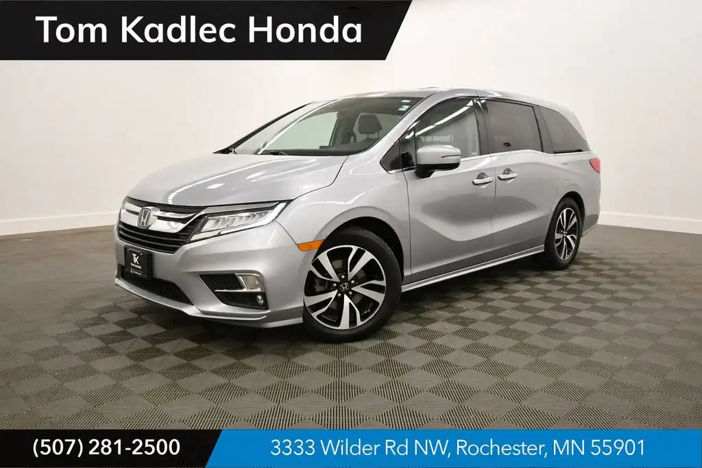 2018 Honda Odyssey Elite's photo