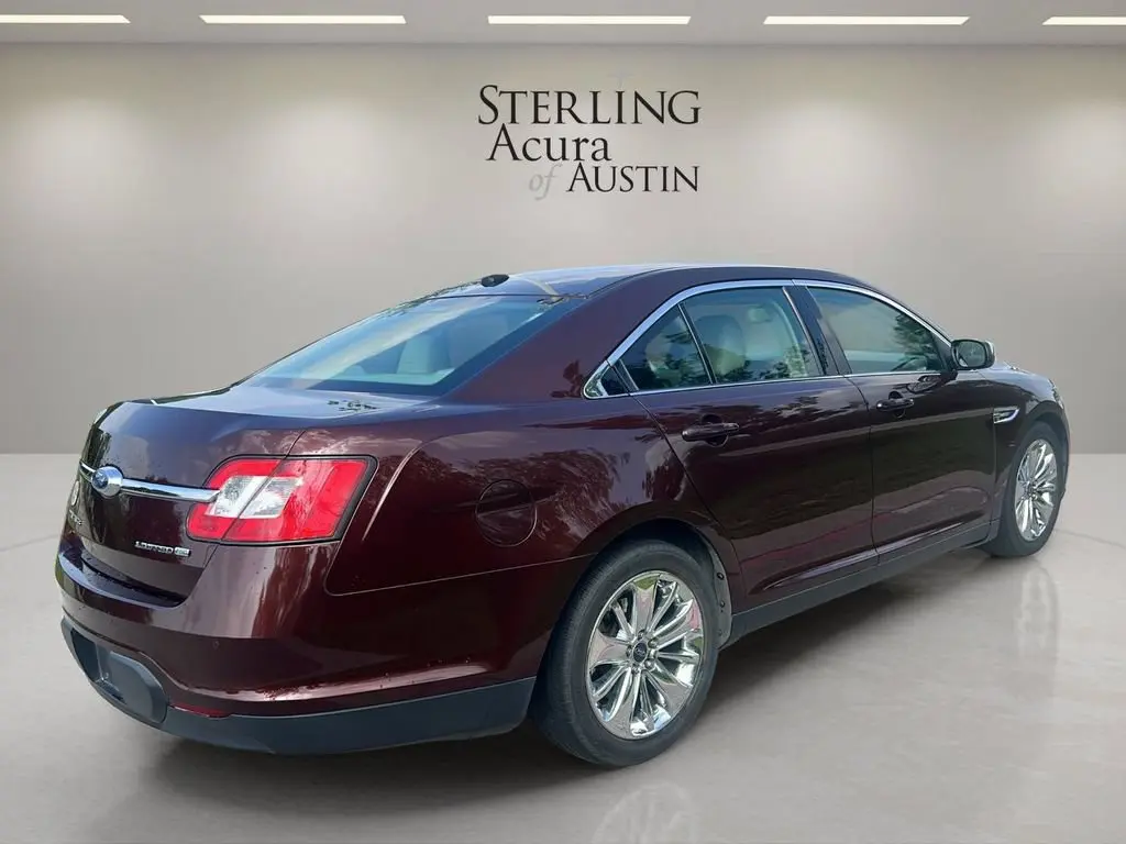 2012 Ford Taurus Limited AWD photo 5