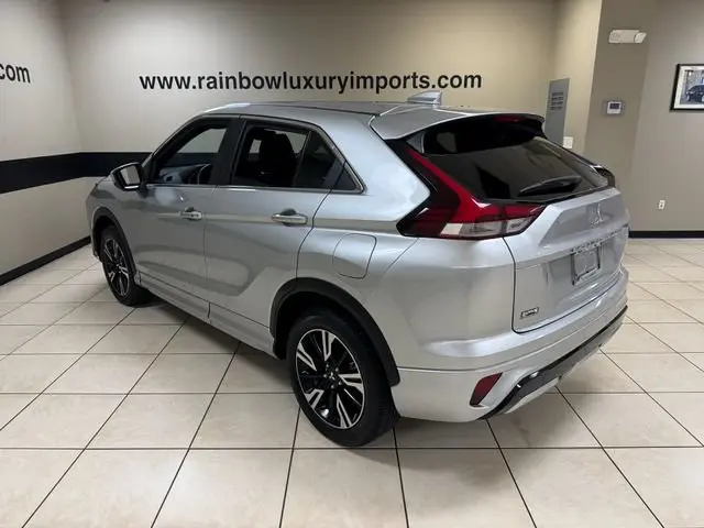 2025 Mitsubishi Eclipse Cross SEL S-AWC photo 4
