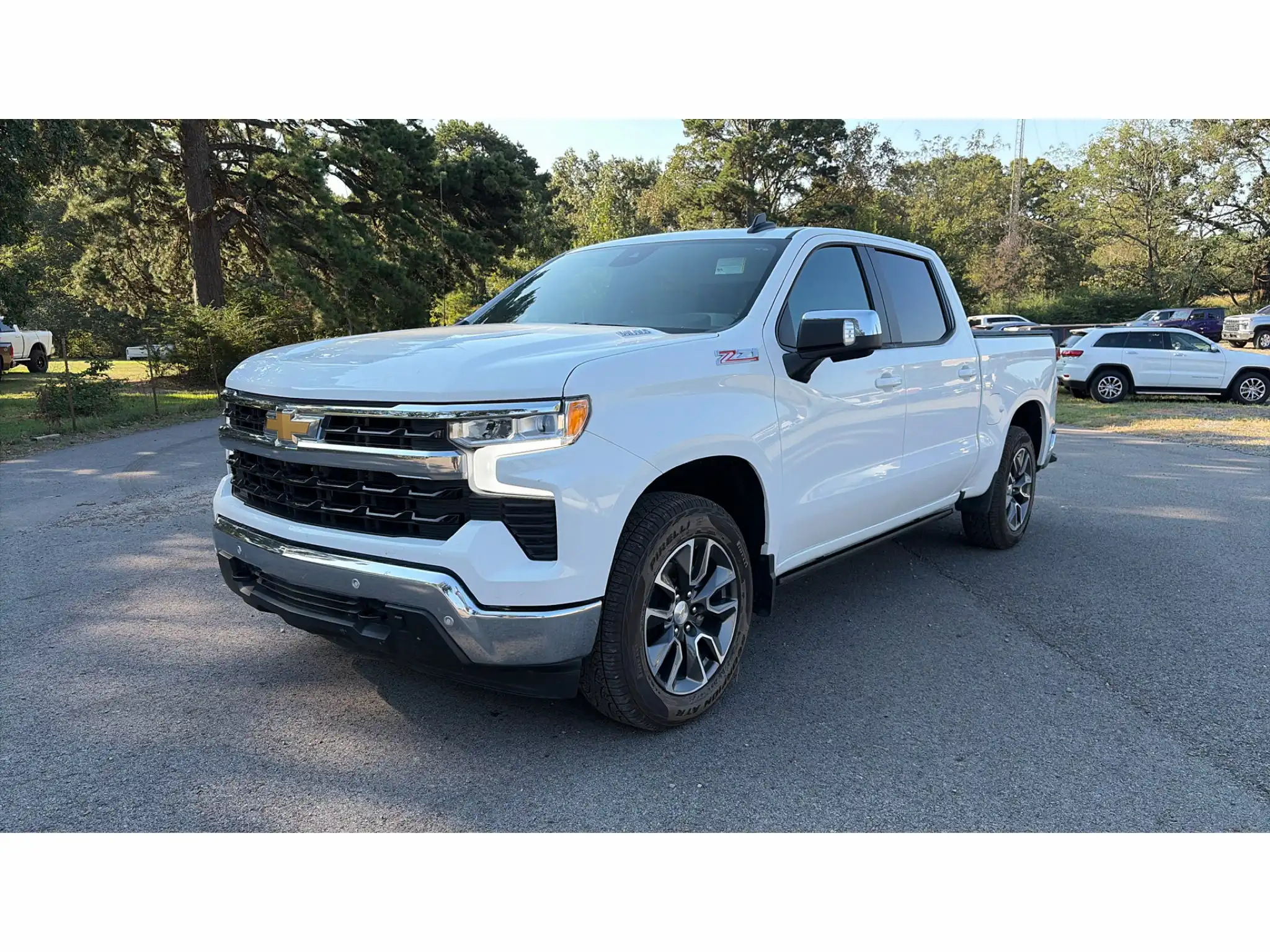 2024 Chevrolet Silverado 1500 LT 4WD Crew Cab Short Box's photo