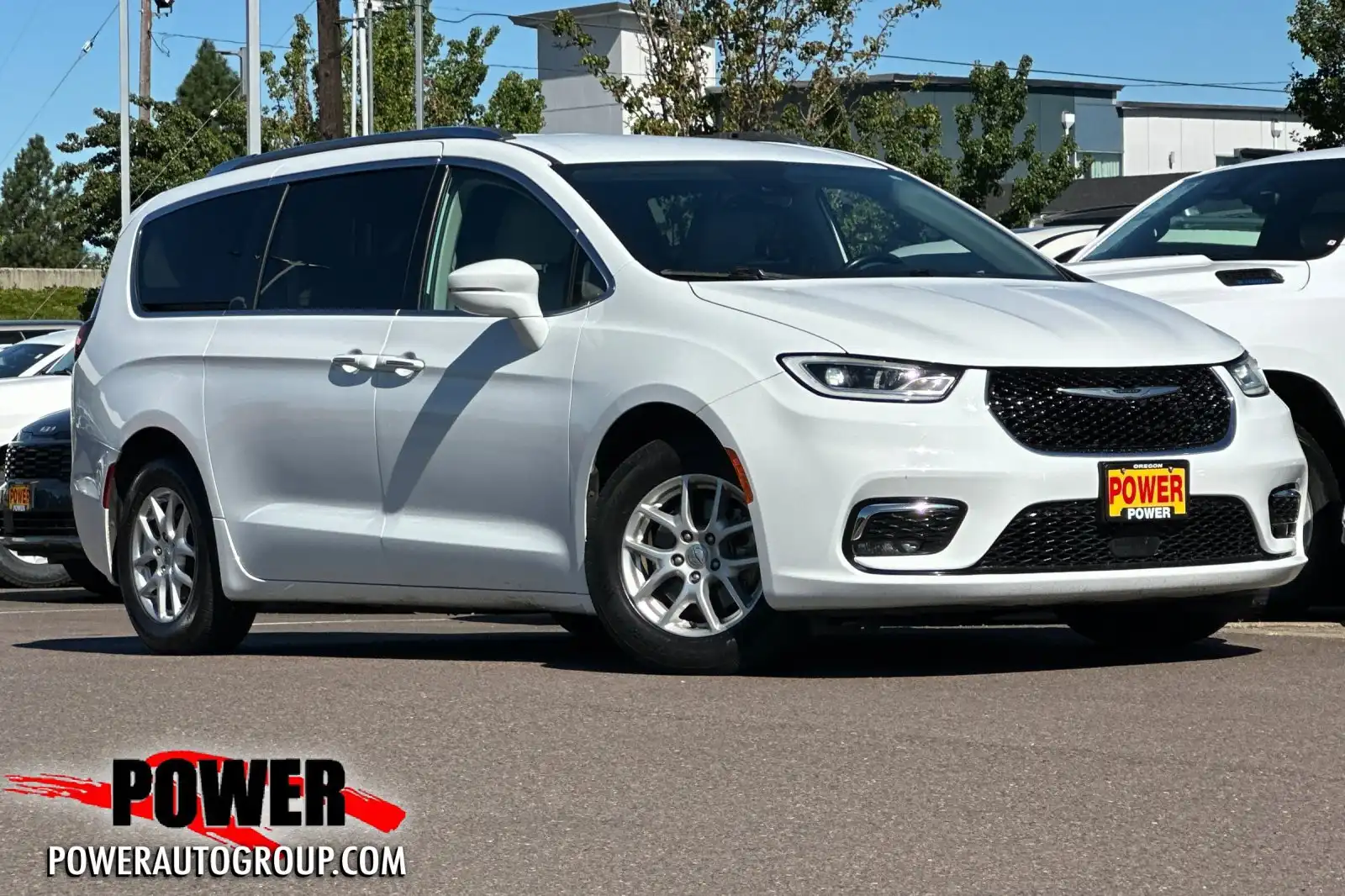 2021 Chrysler Pacifica Touring L's photo