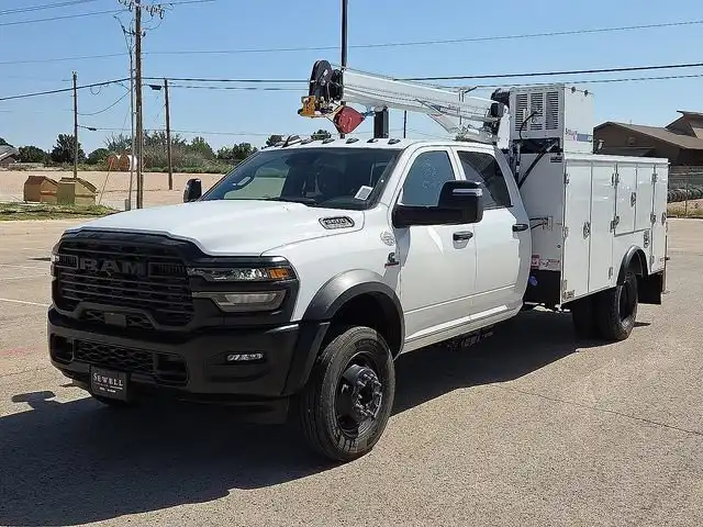 2026 RAM 5500 Big Horn 4X4 Crew Cab DRW 197" WB's photo