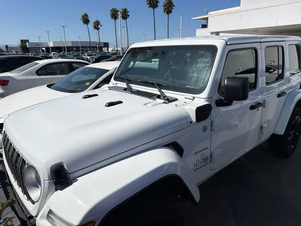 2024 Jeep Wrangler 4xe Sahara 4xe's photo
