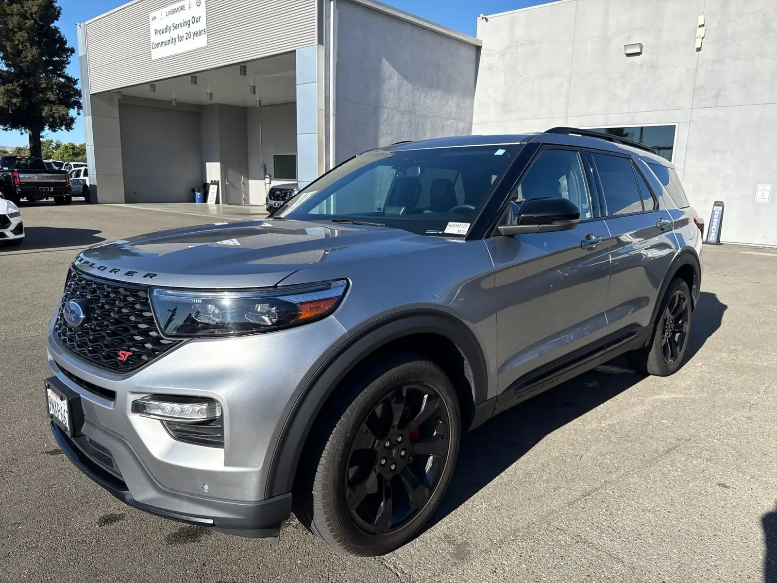 2024 Ford Explorer ST 4WD's photo