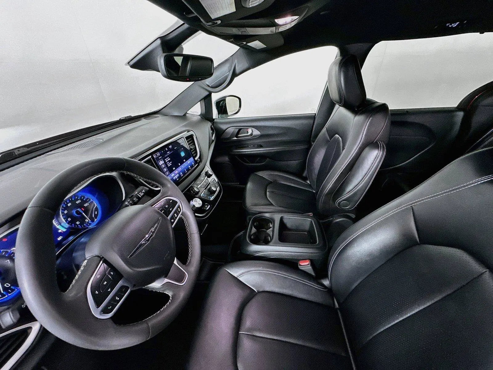 2025 Chrysler Pacifica Select photo 5