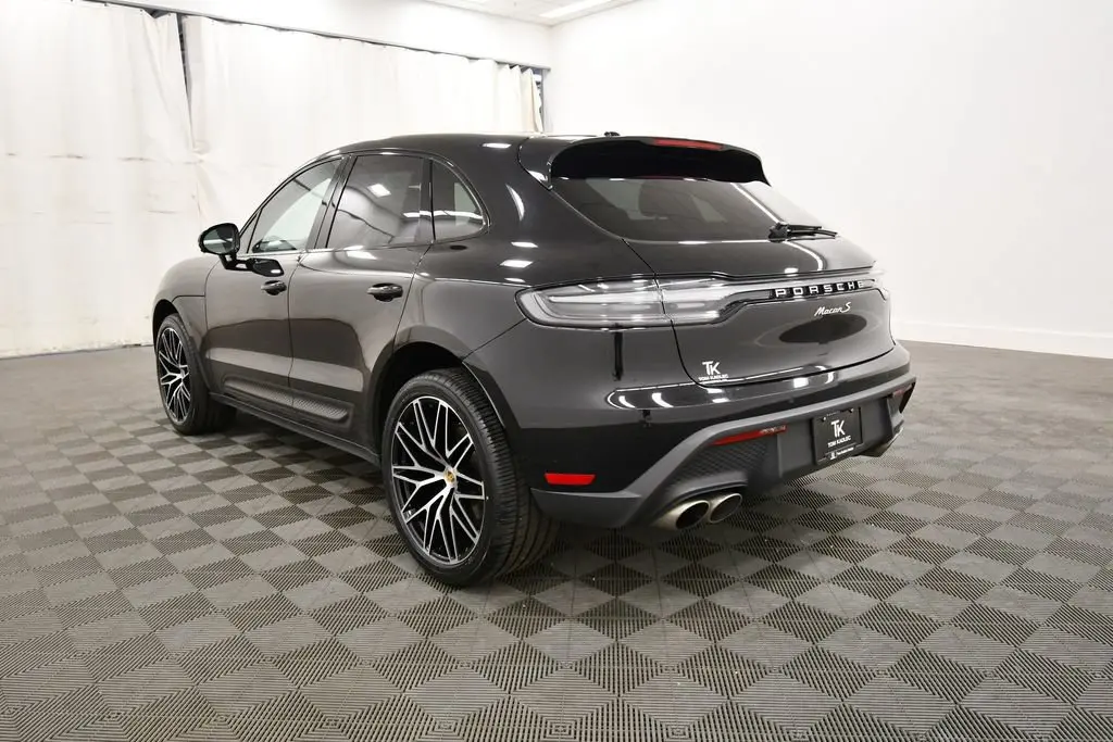 2023 Porsche Macan S photo 5