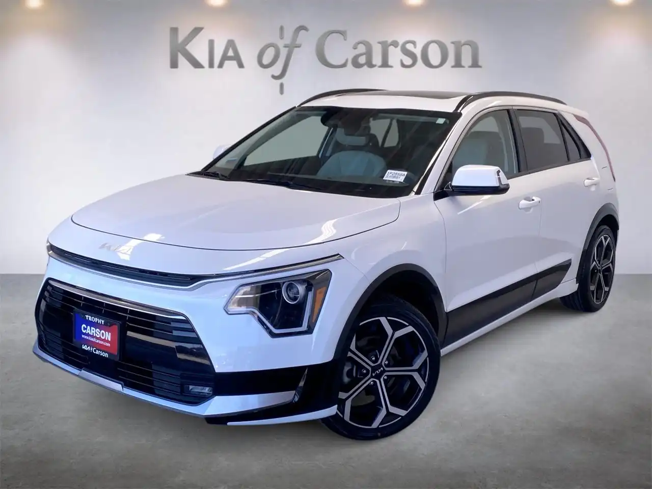 2023 Kia Niro EX Touring HEV's photo