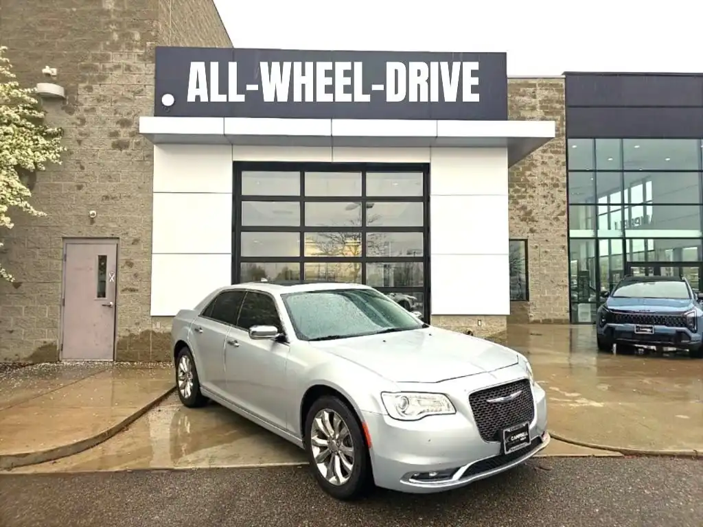 2020 Chrysler 300 Limited AWD's photo