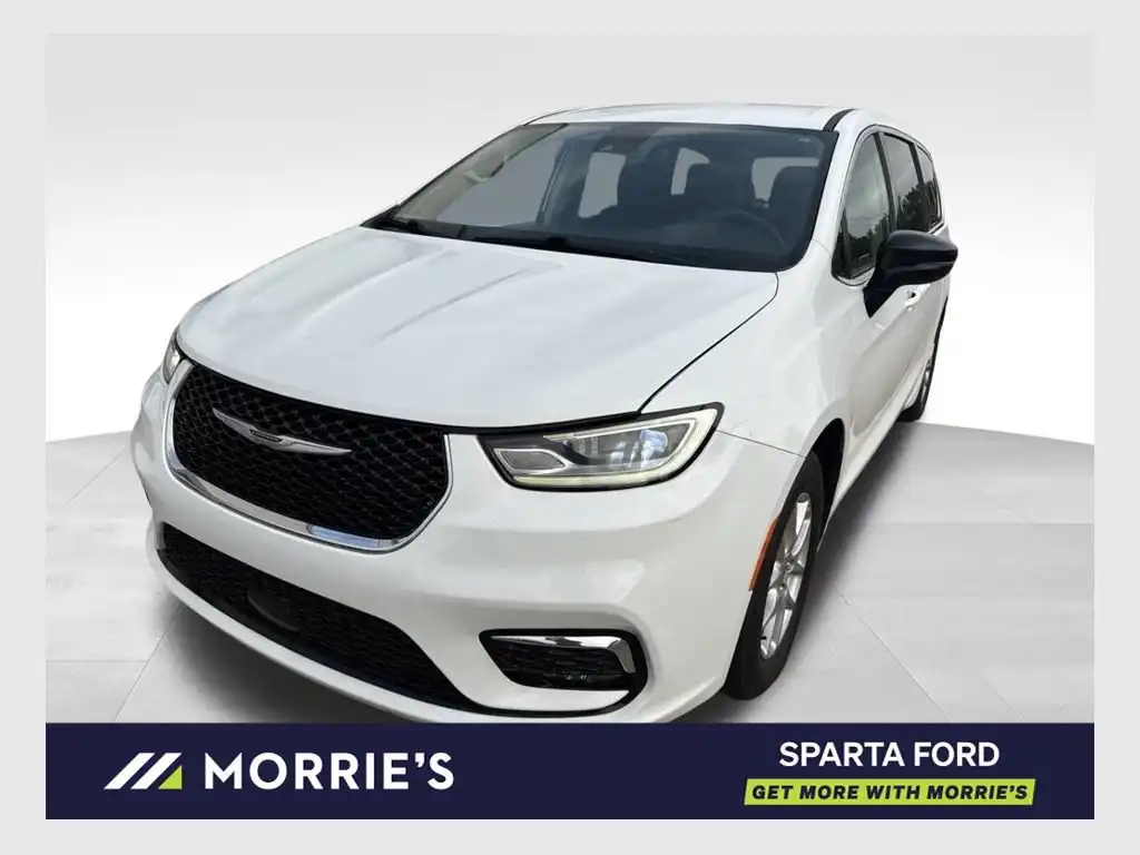 2024 Chrysler Pacifica Touring L's photo
