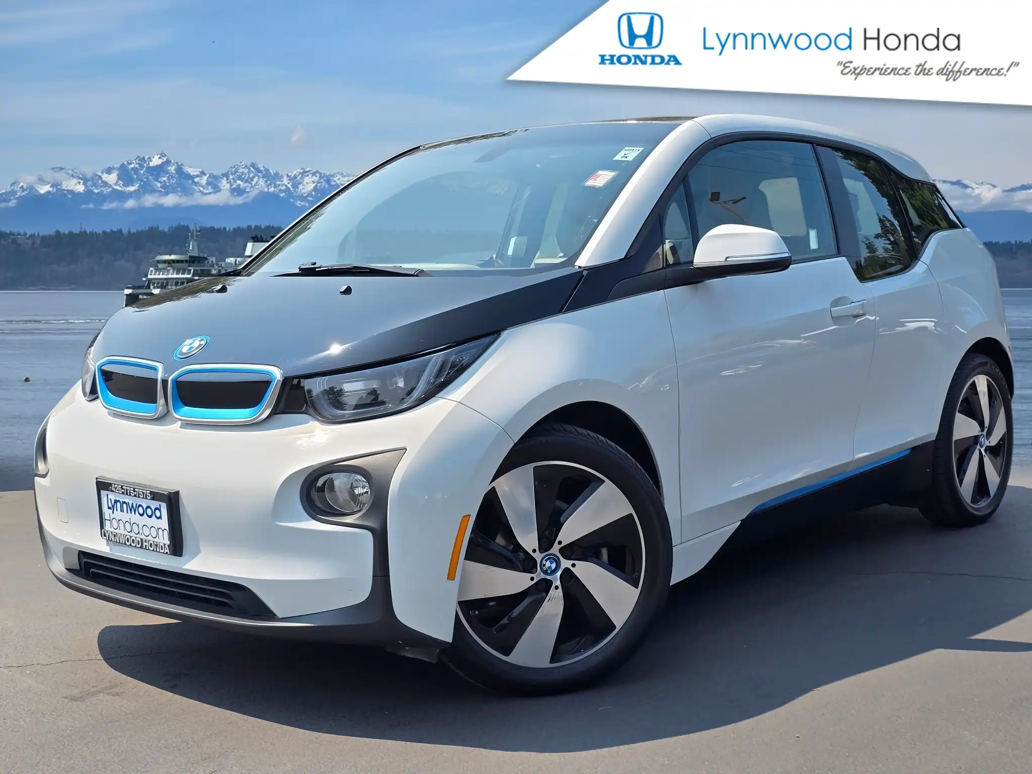 2014 BMW i3 0.6 Range Extender's photo