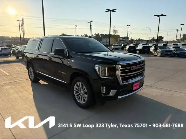 2023 GMC Yukon SLT 4WD's photo