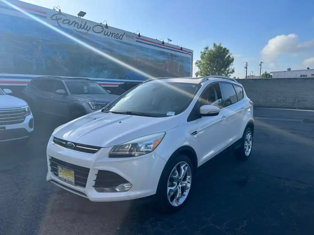 2014 Ford Escape Titanium's photo