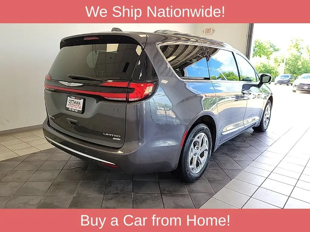 2021 Chrysler Pacifica Limited photo 5
