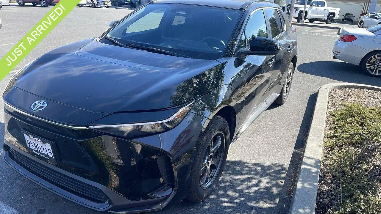 2024 Toyota bZ4X XLE AWD's photo