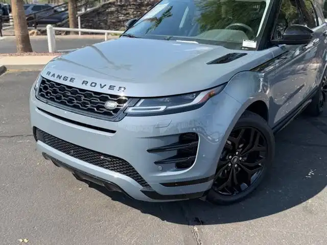 2022 Land Rover Range Rover Evoque R-Dynamic S's photo