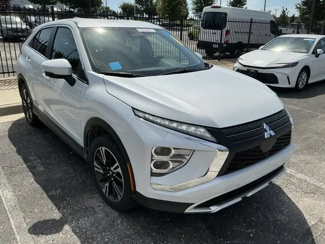 2025 Mitsubishi Eclipse Cross SE S-AWC photo 4