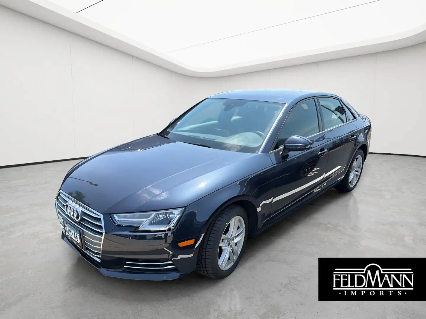 2017 Audi A4 2.0T quattro S tronic Premium's photo