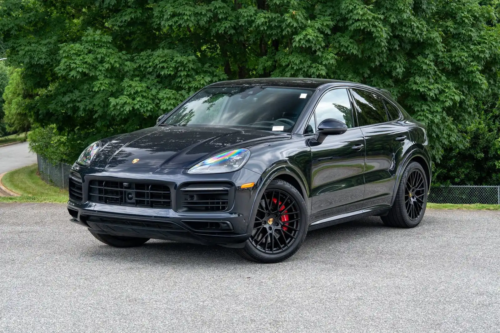 2023 Porsche Cayenne GTS's photo